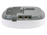 RUCKUS R770 Wi-Fi 7 tri-band concurrent AP  2x2  2.4GHz    4x4  5GHz    2x2  6GHz  RF